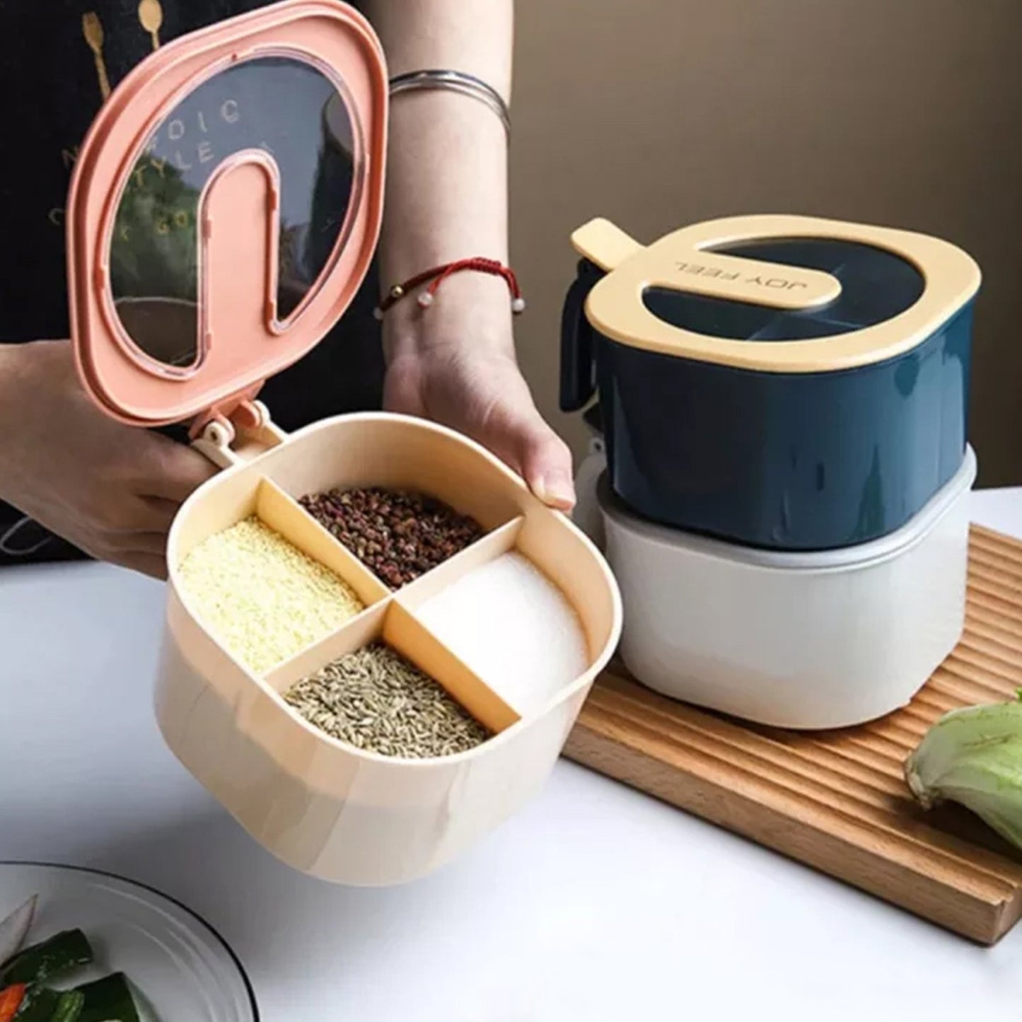 Kitchen Spice Organizer
4 in 1 Spice Box
Modern Spice Kit
Multi-Compartment Spice Jar