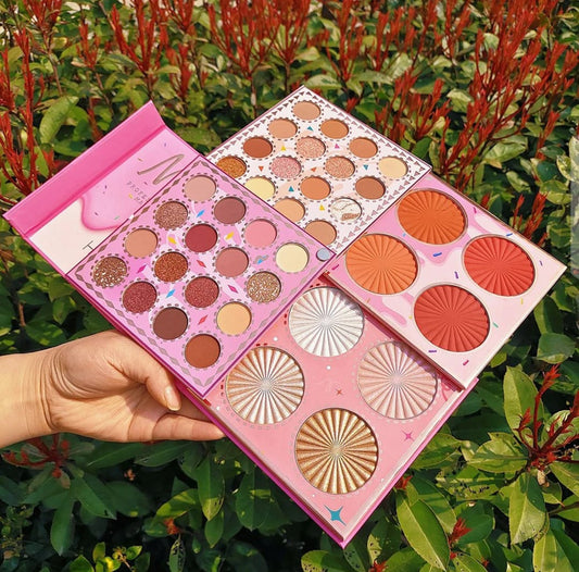 multi-use makeup palette
makeup palette set
fashion makeup palette
face and eye palette
eyeshadow blush highlighter palette





